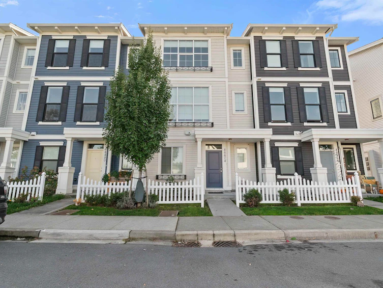 44474 Sherry Drive, Chilliwack, BC, V2R 0R6