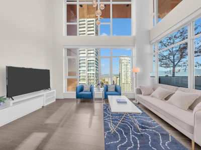 3203-4688 Kingsway - 3