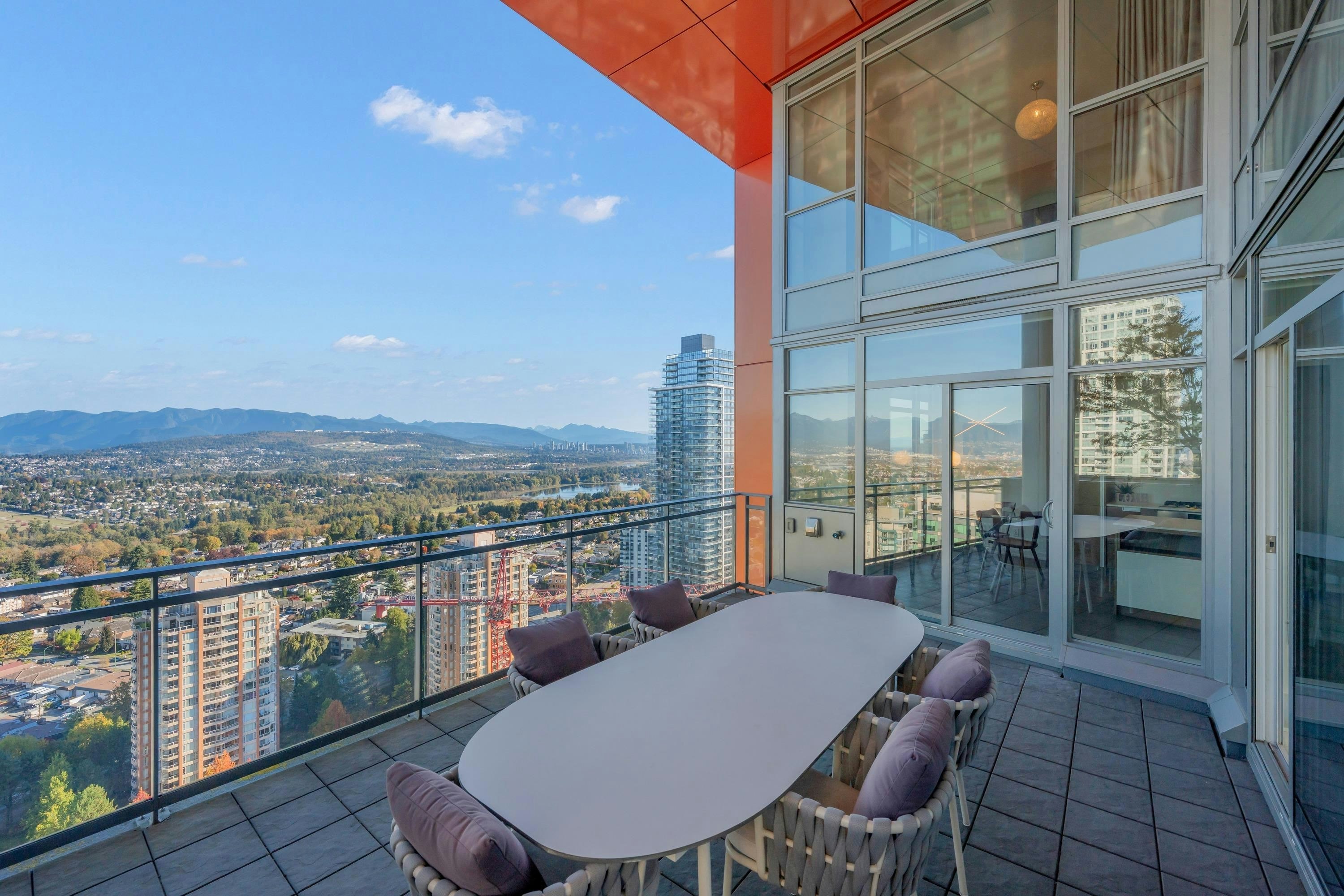 3203-4688 Kingsway, Burnaby, BC, V5H 0E9
