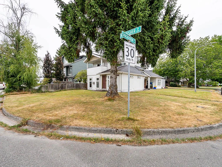 7920 Frobisher Drive, Richmond, BC, V7C 4N5 - 3