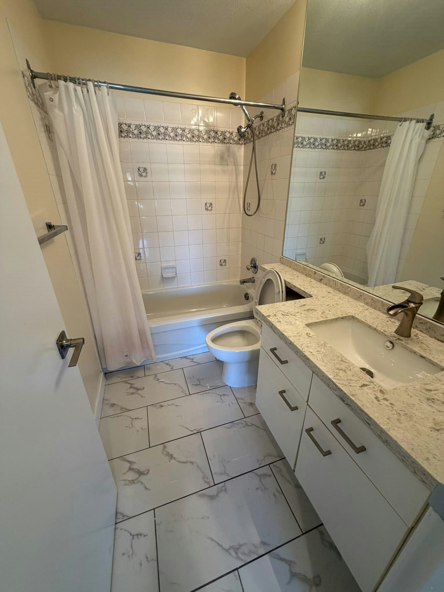 317-6939 Gilley Avenue, Burnaby, BC, V5J 4W8 - 5