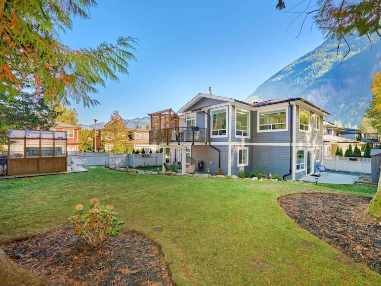 18-63650 Flood Hope Road, Hope, BC, V0X 1L2 - 29