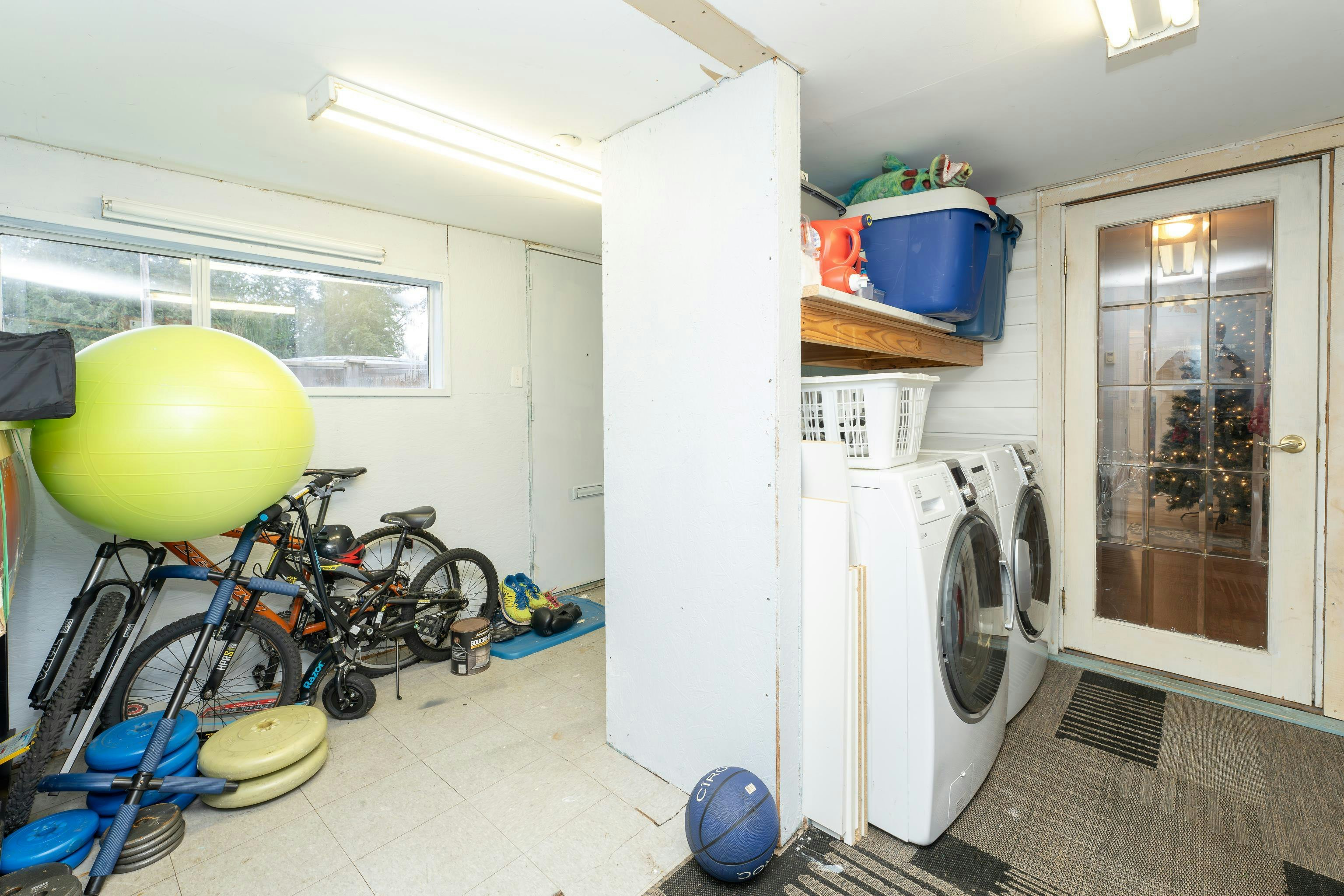 23252 Calvin Crescent, Maple Ridge, BC, V2X 4S3 - 23