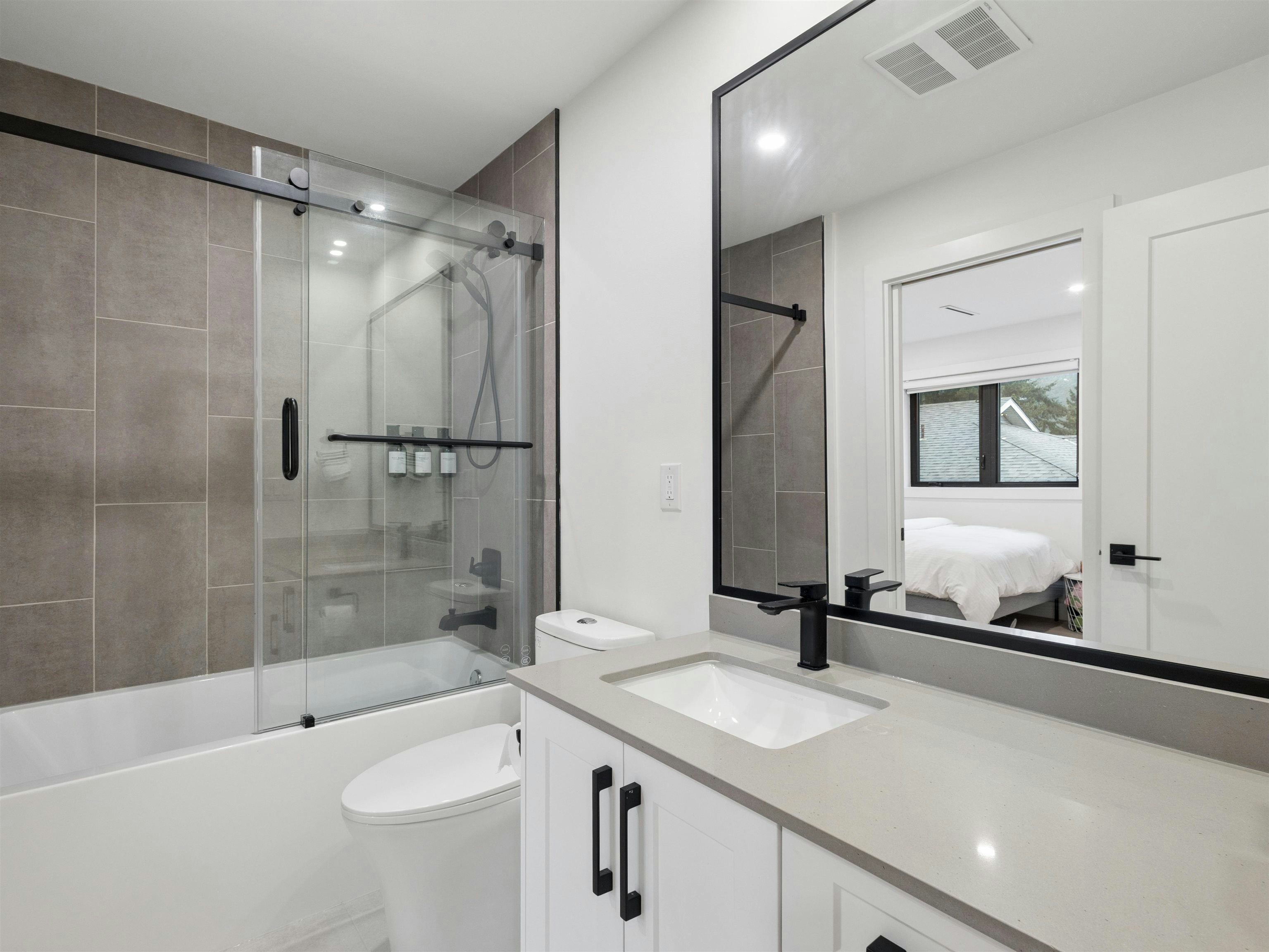 1260 Plateau Drive, North Vancouver, BC, V7P 2J4 - 25