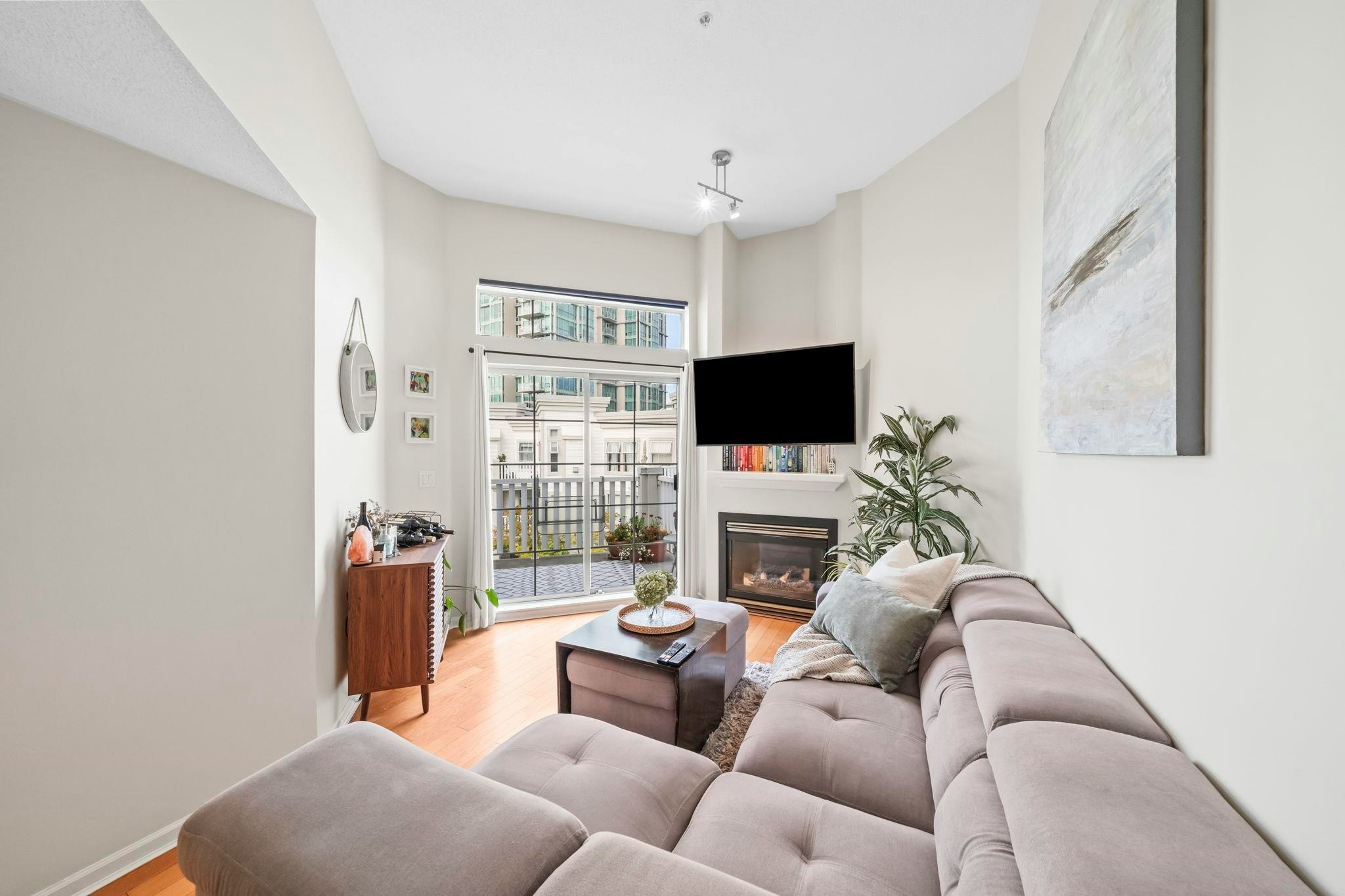 413-147 E 1st Street - 5