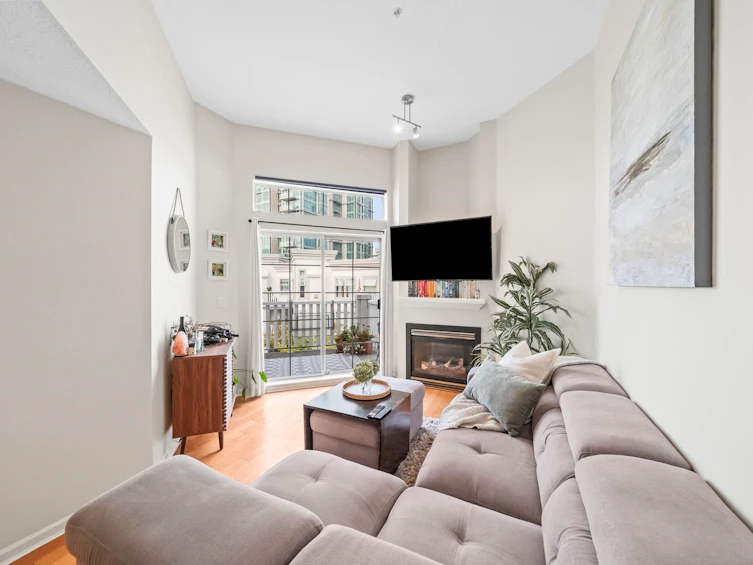 413-147 E 1st Street, North Vancouver, BC, V7L 1B2 - 5