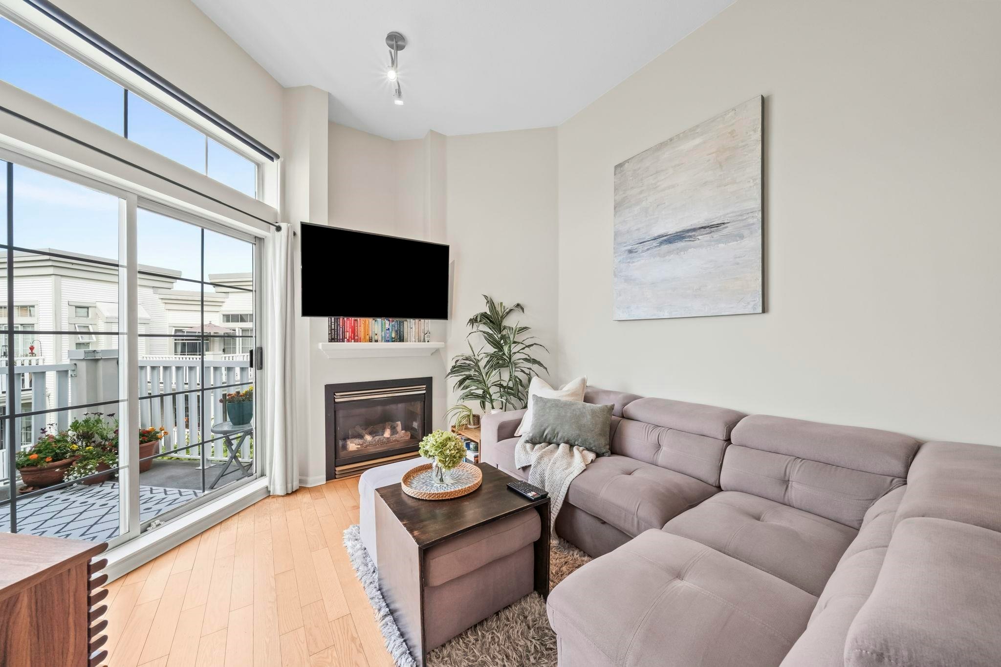 413-147 E 1st Street, North Vancouver, BC, V7L 1B2