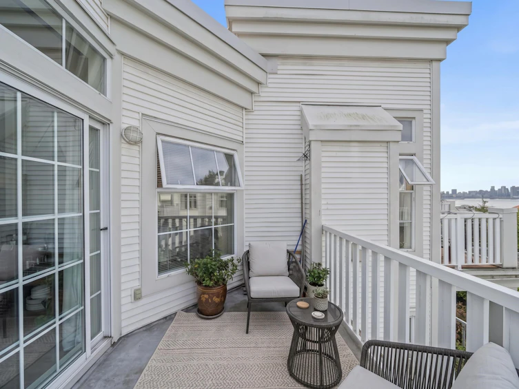 413-147 E 1st Street, North Vancouver, BC, V7L 1B2 - 17