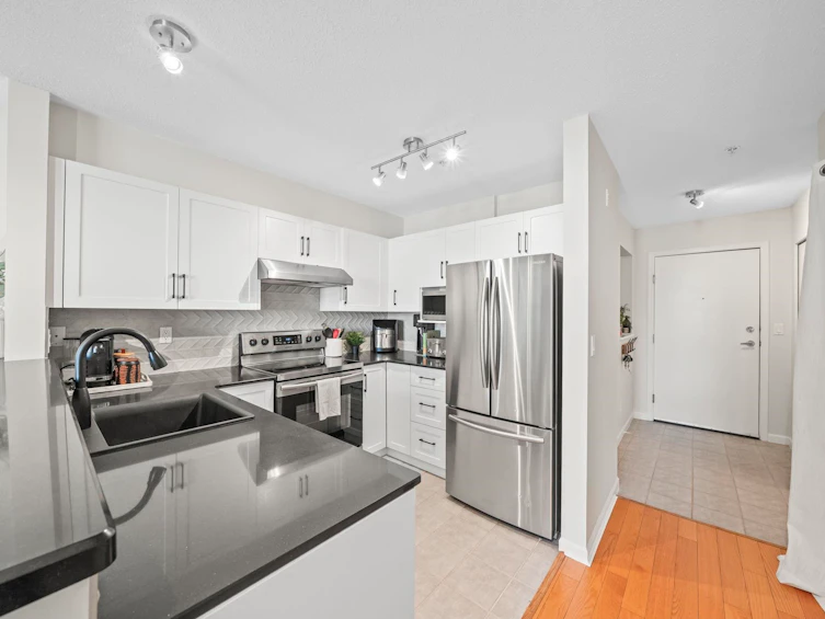 413-147 E 1st Street, North Vancouver, BC, V7L 1B2 - 11