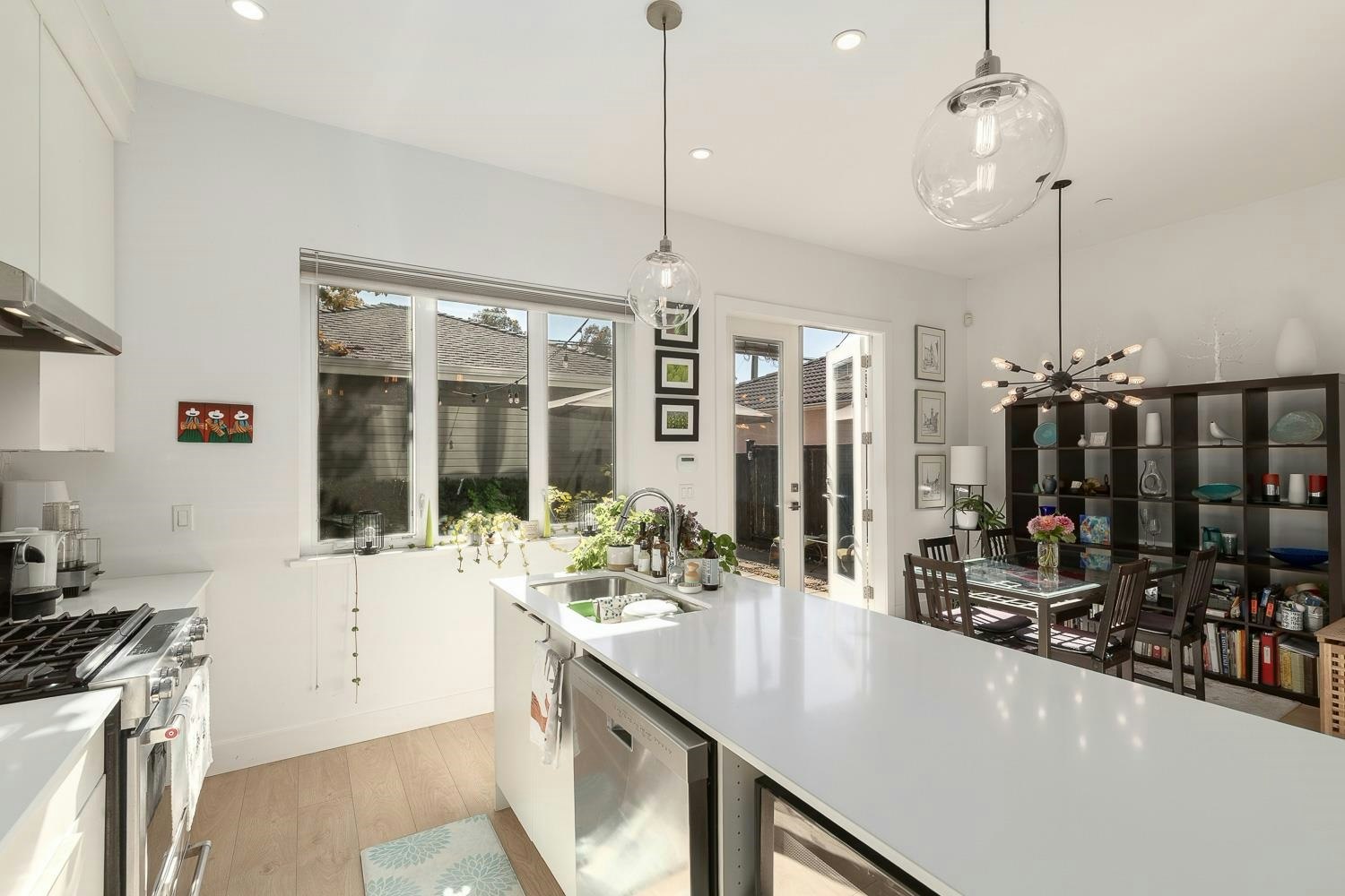 572 E 16th Avenue, Vancouver, BC, V5T 2V2 - 10