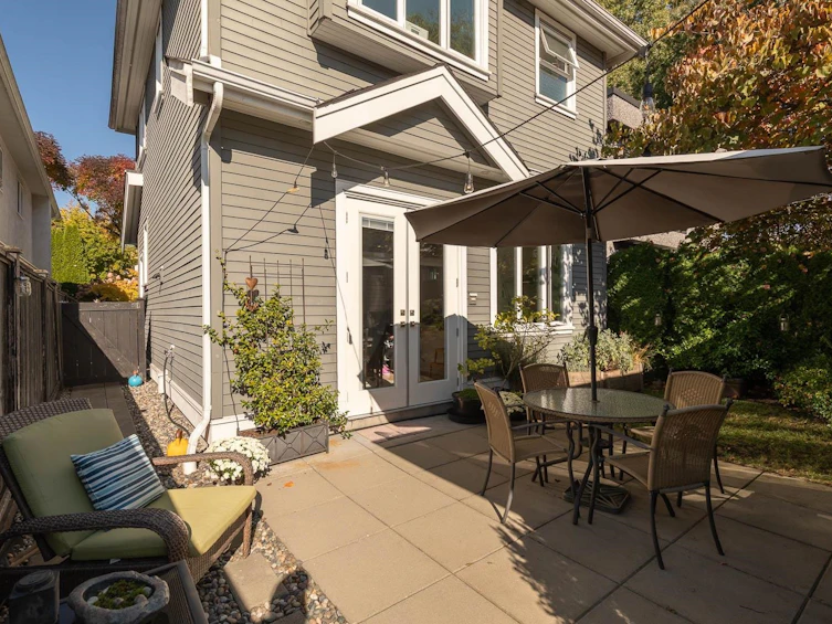 572 E 16th Avenue, Vancouver, BC, V5T 2V2 - 24