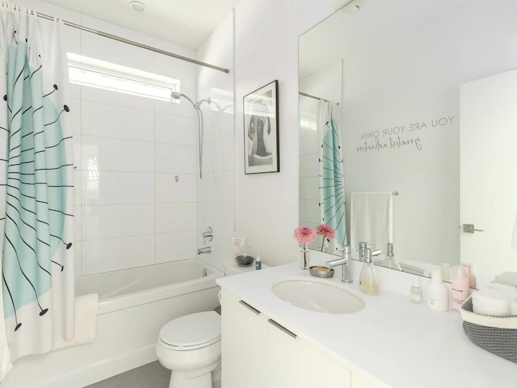 572 E 16th Avenue, Vancouver, BC, V5T 2V2 - 17