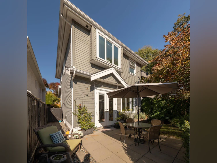 572 E 16th Avenue, Vancouver, BC, V5T 2V2 - 25