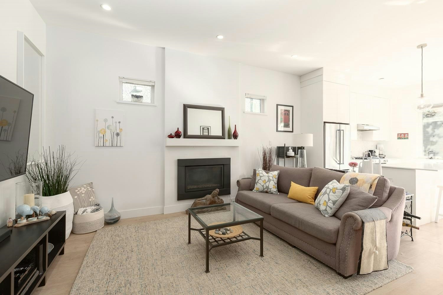 572 E 16th Avenue - 5