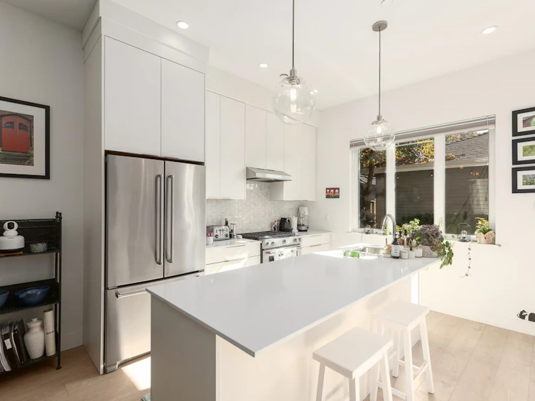 572 E 16th Avenue, Vancouver, BC, V5T 2V2 - 7