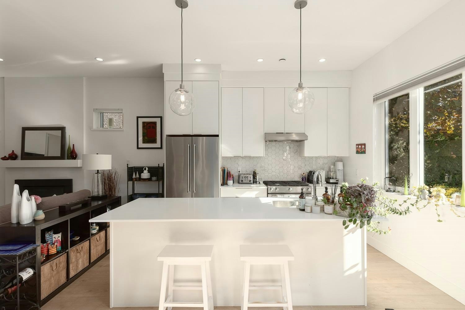 572 E 16th Avenue, Vancouver, BC, V5T 2V2 - 8