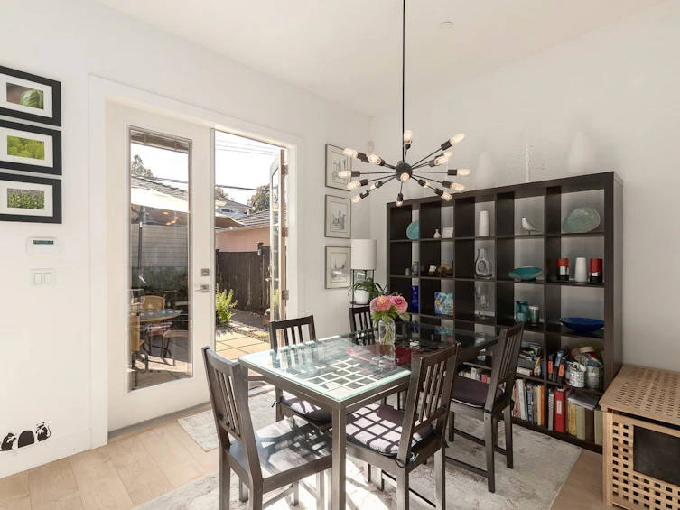 572 E 16th Avenue, Vancouver, BC, V5T 2V2 - 11