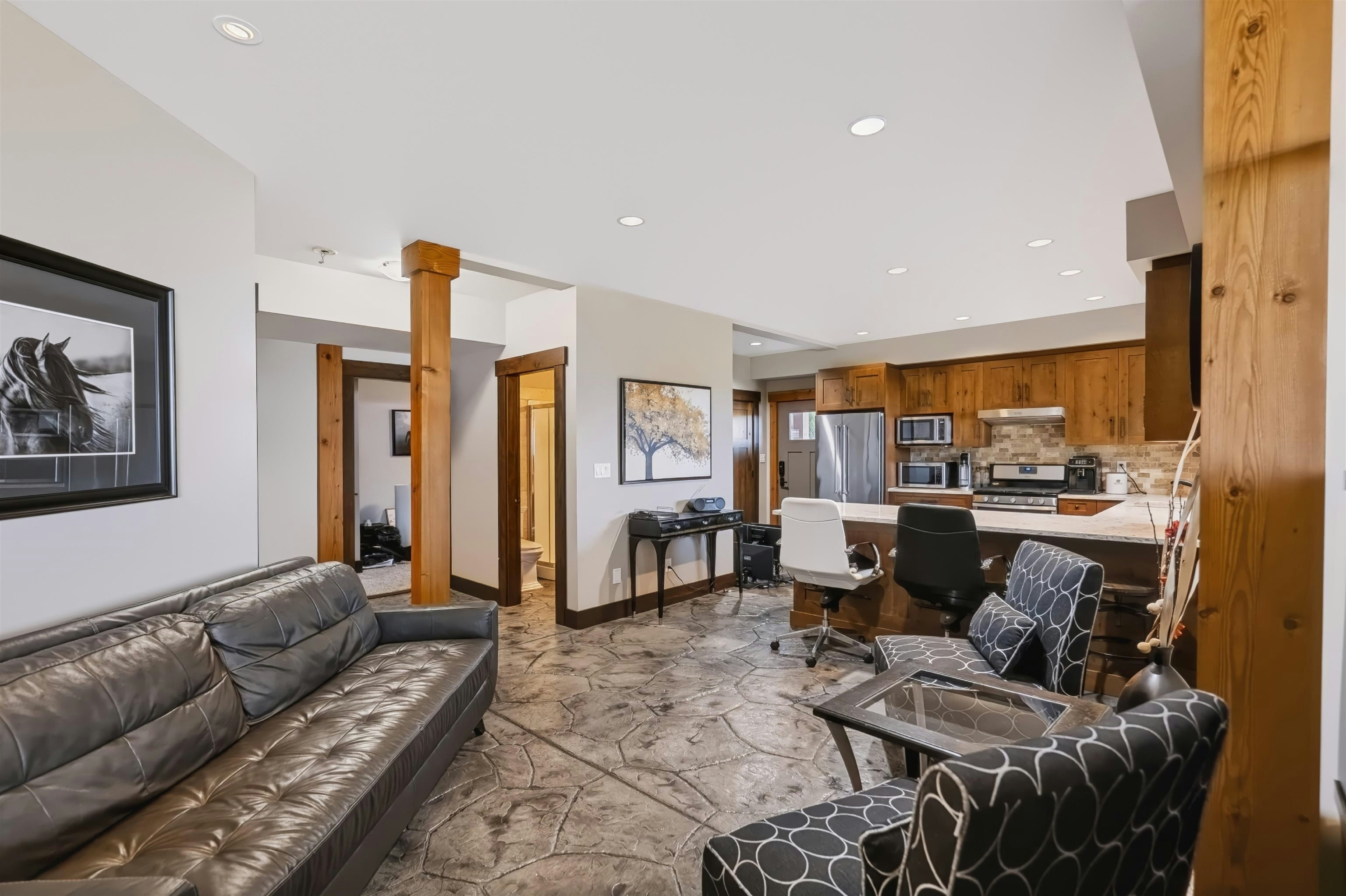 7460 Bradner Road, Abbotsford, BC, V4X 2B6 - 24