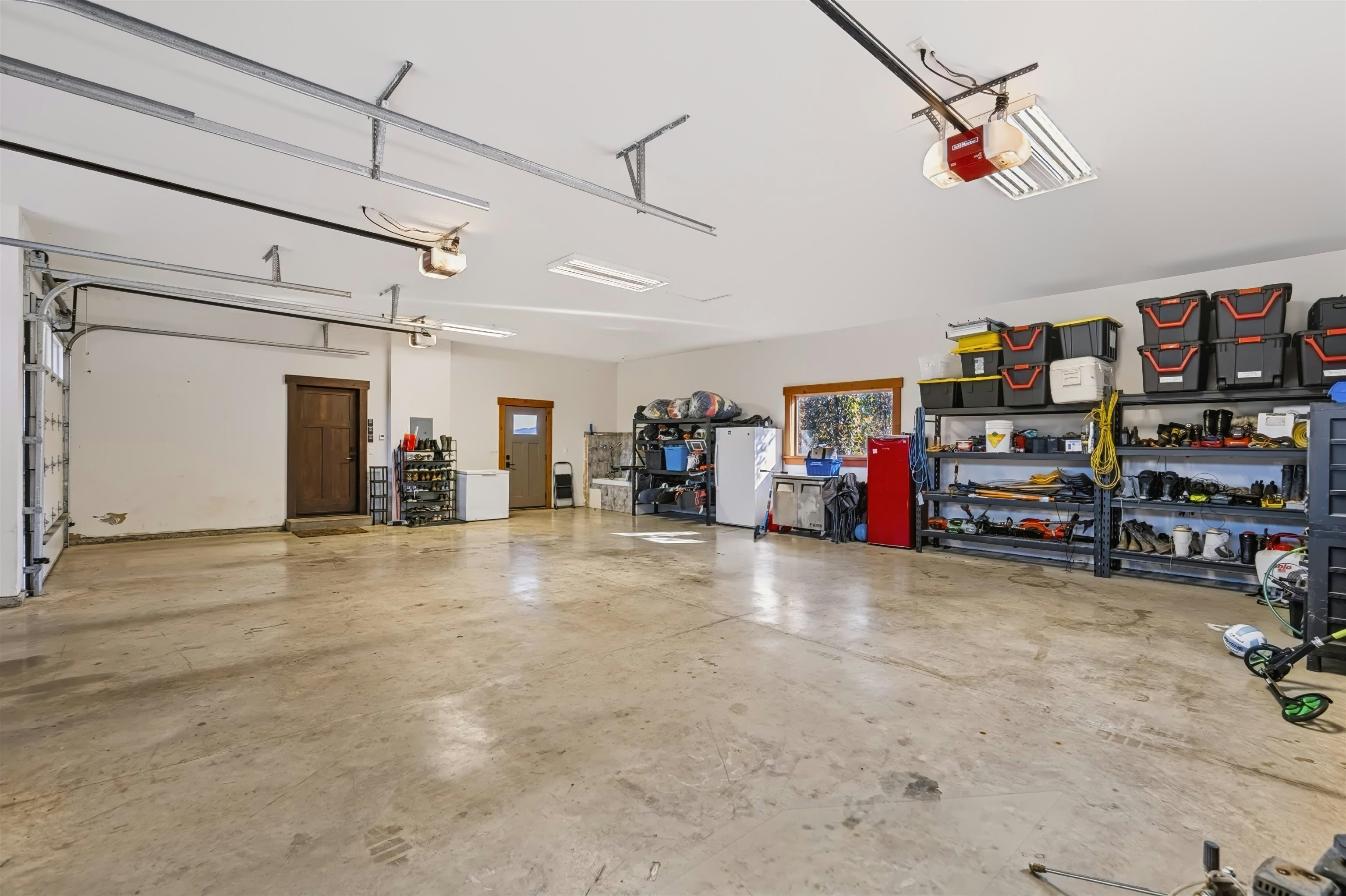 7460 Bradner Road, Abbotsford, BC, V4X 2B6 - 29