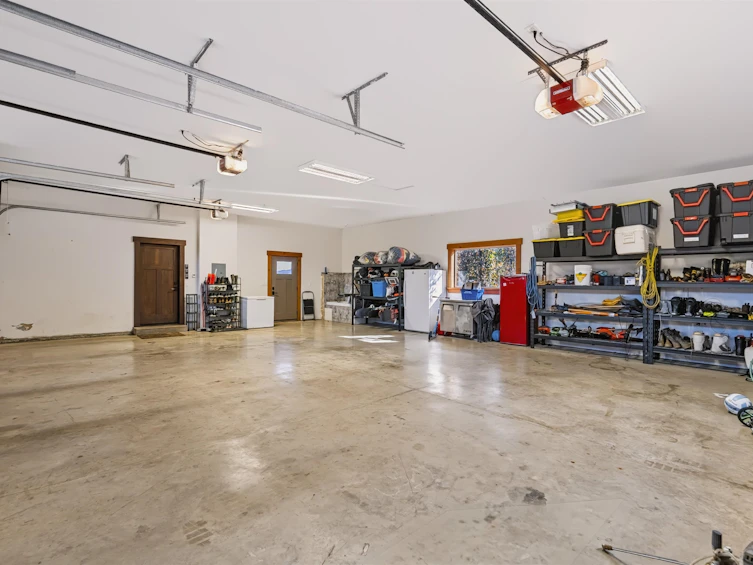 7460 Bradner Road, Abbotsford, BC, V4X 2B6 - 29