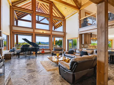 7460 Bradner Road - 5