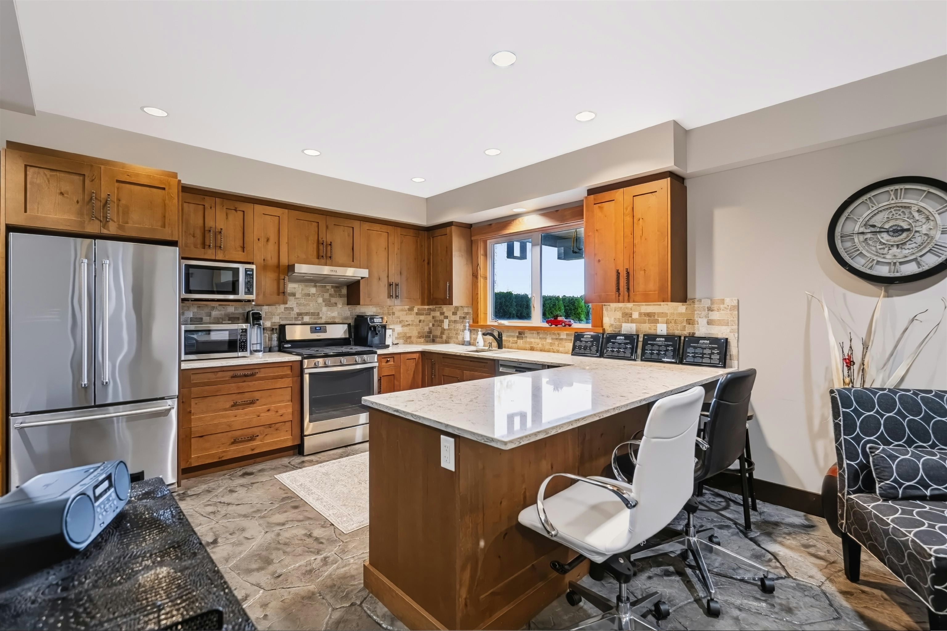 7460 Bradner Road, Abbotsford, BC, V4X 2B6 - 25