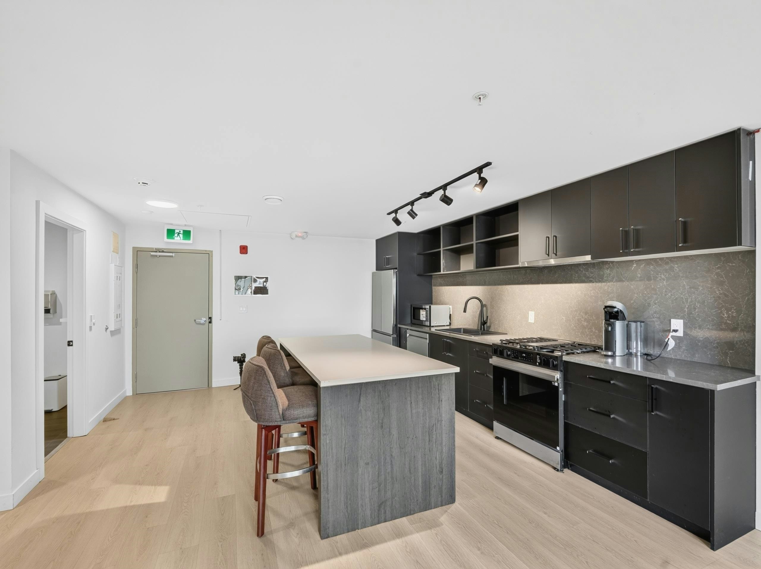 105-2002 St. George Street, Port Moody, BC, V3H 0N4 - 33