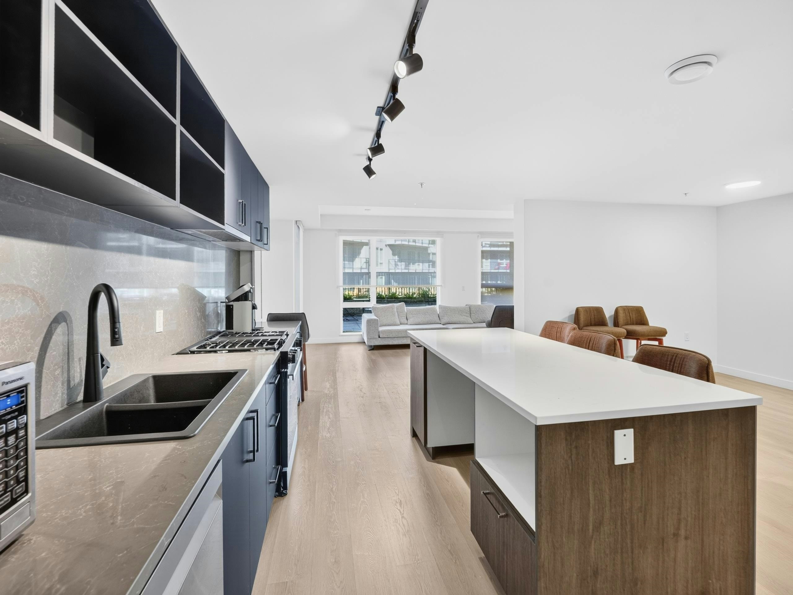 105-2002 St. George Street, Port Moody, BC, V3H 0N4 - 34
