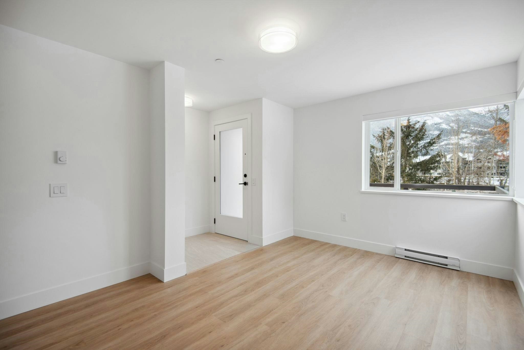 38087 Helm Way, Squamish, BC, V8B 1A8
