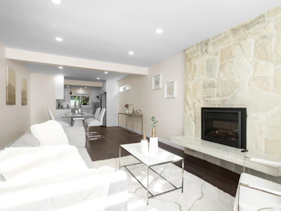 10651 Canso Crescent - 3
