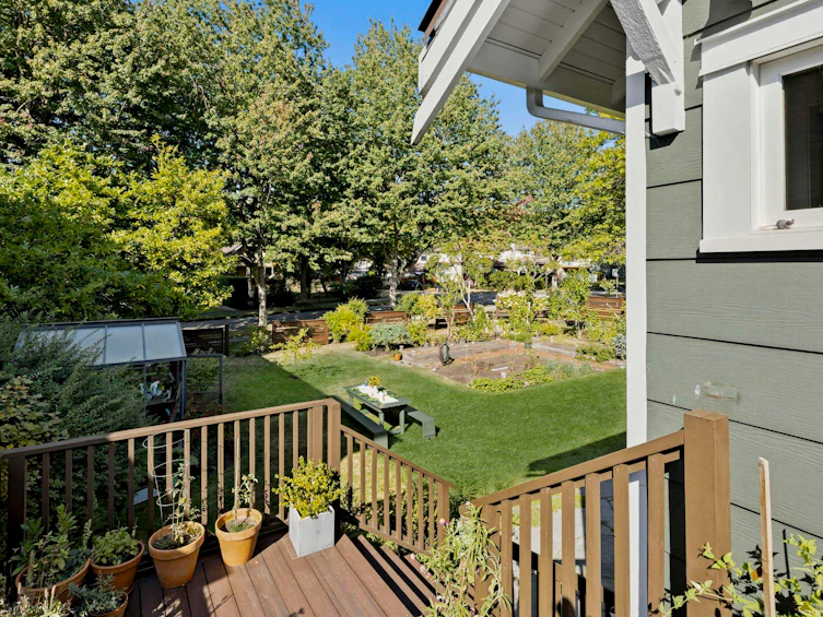 179 N Penticton Street, Vancouver, BC, V5K 3L3 - 32