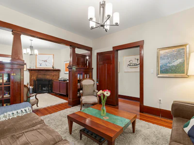 179 N Penticton Street - 4