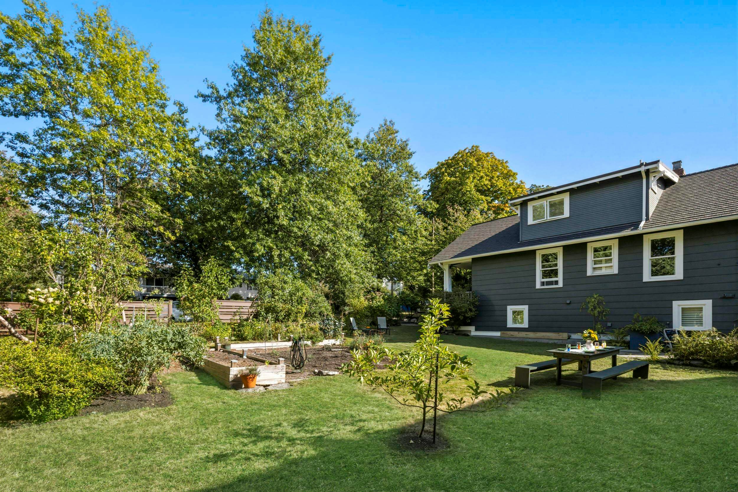 179 N Penticton Street, Vancouver, BC, V5K 3L3 - 35