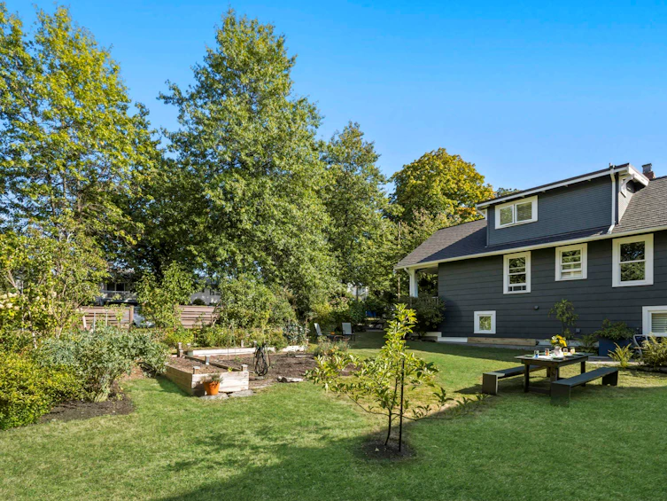 179 N Penticton Street, Vancouver, BC, V5K 3L3 - 35
