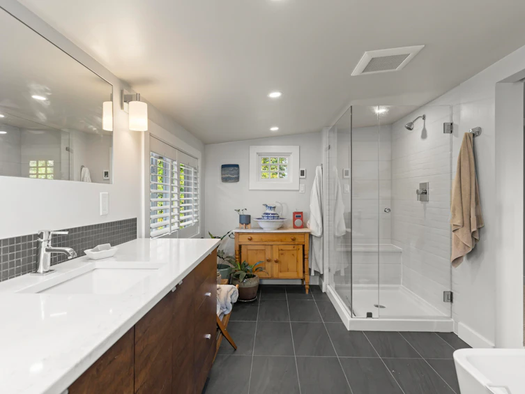 179 N Penticton Street, Vancouver, BC, V5K 3L3 - 23