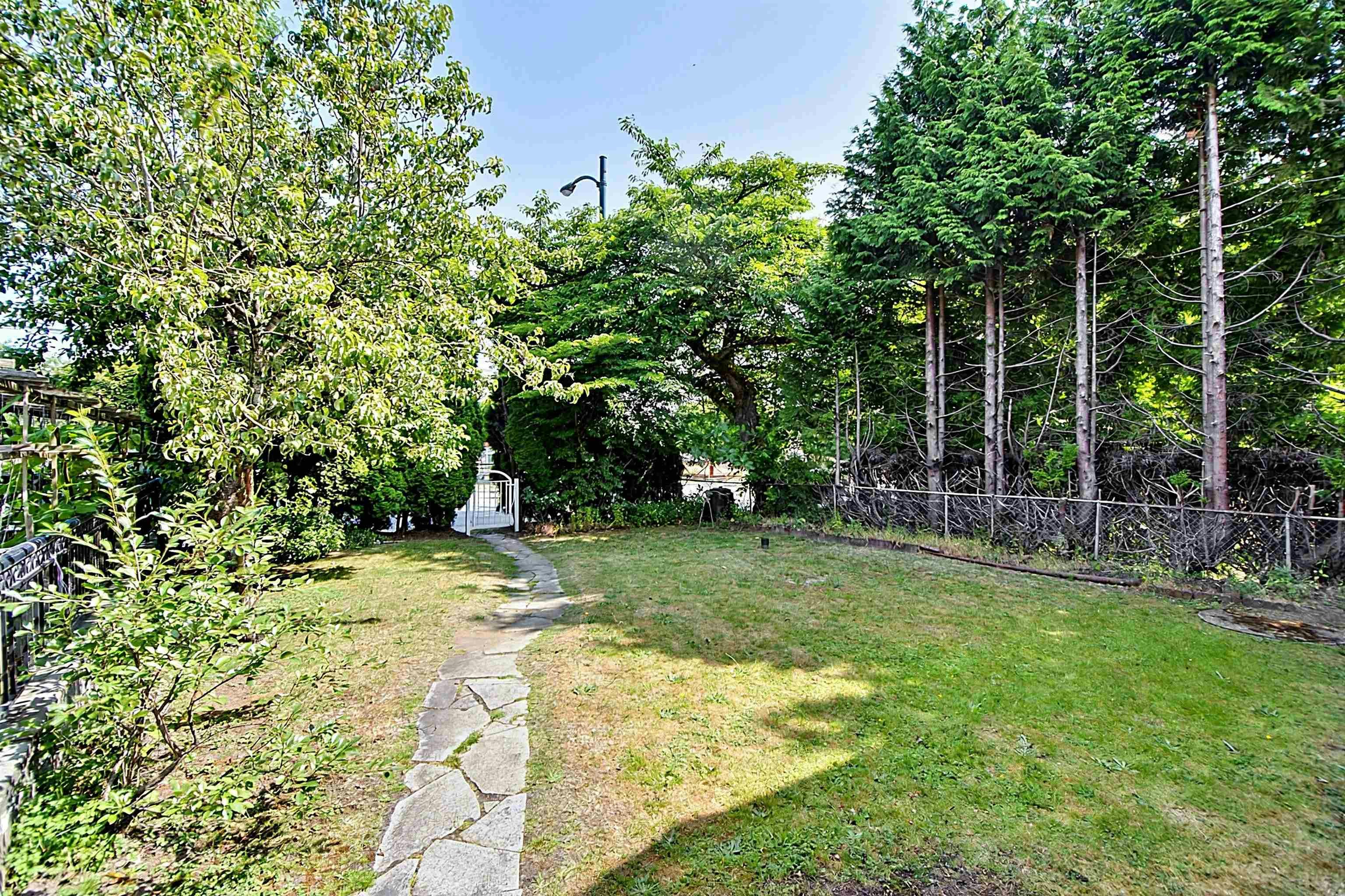 2216 E 41st Avenue, Vancouver, BC, V5P 1L6 - 27