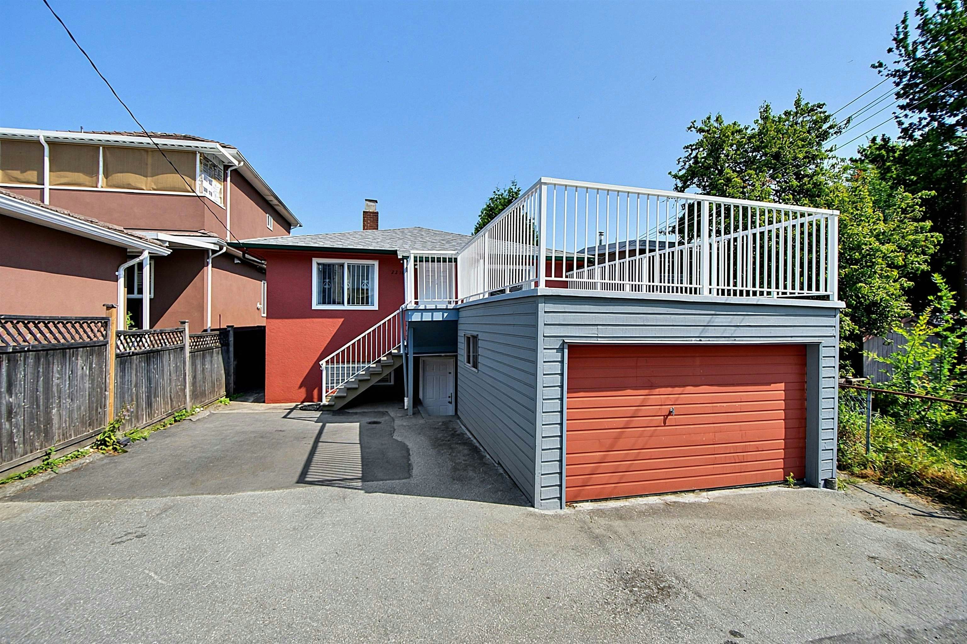 2216 E 41st Avenue, Vancouver, BC, V5P 1L6