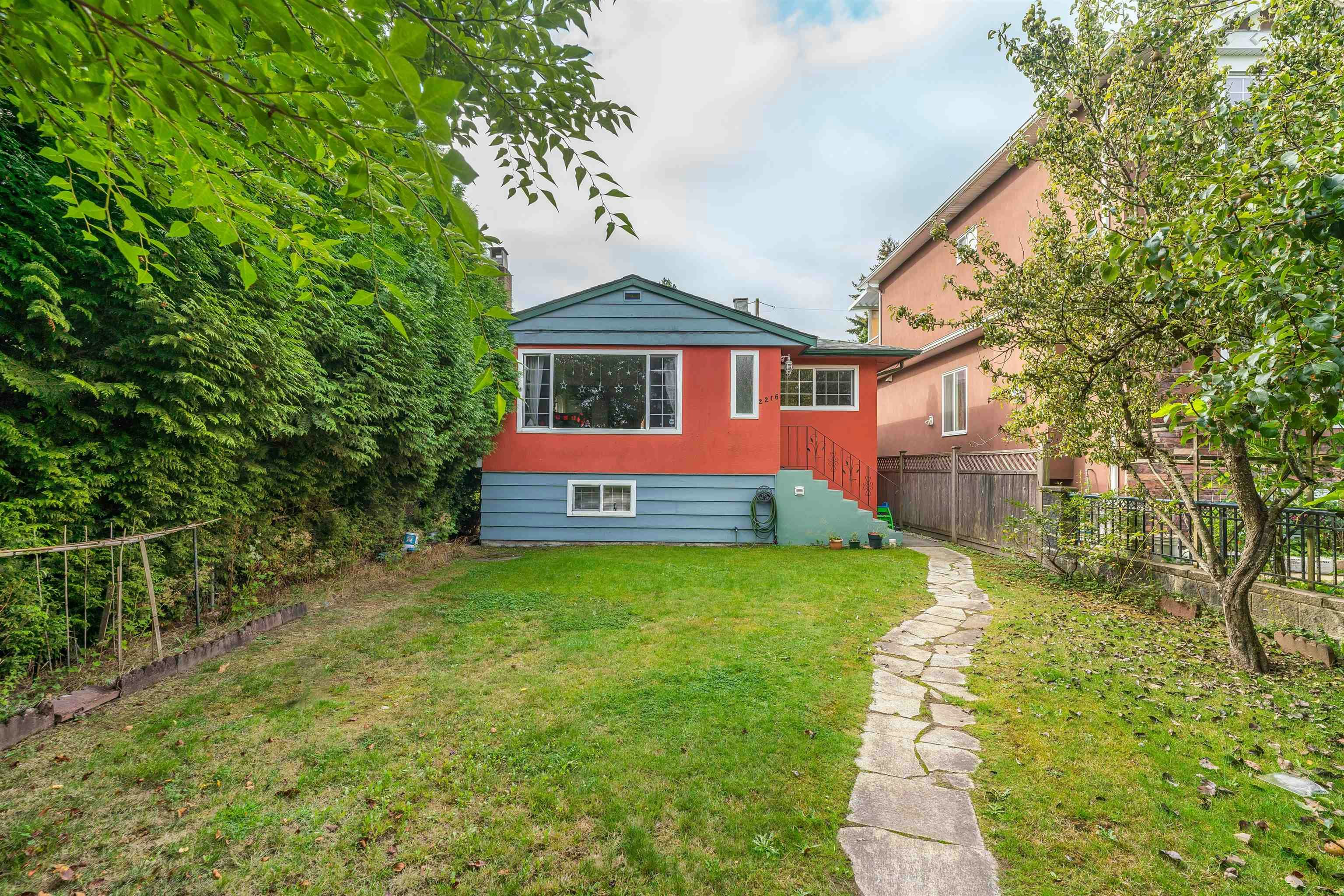 2216 E 41st Avenue, Vancouver, BC, V5P 1L6 - 28