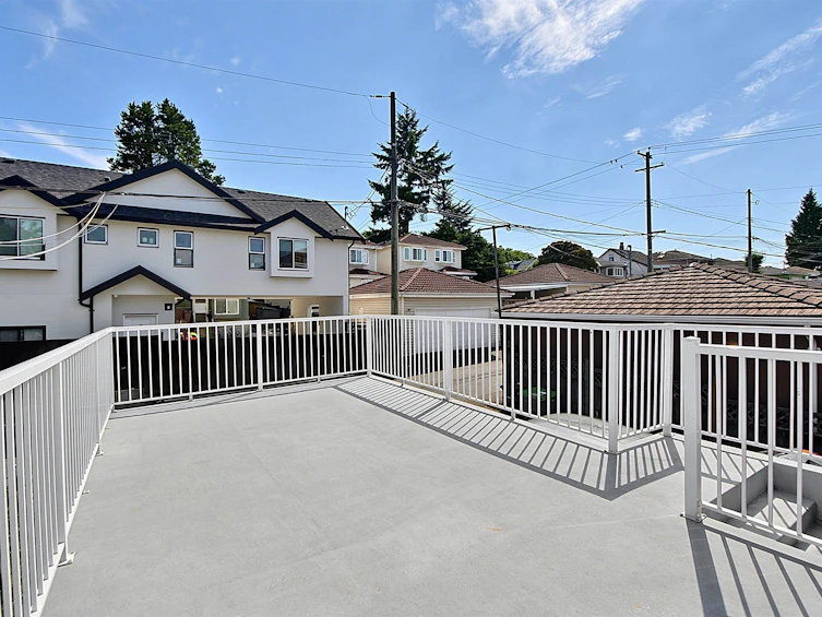 2216 E 41st Avenue, Vancouver, BC, V5P 1L6 - 31