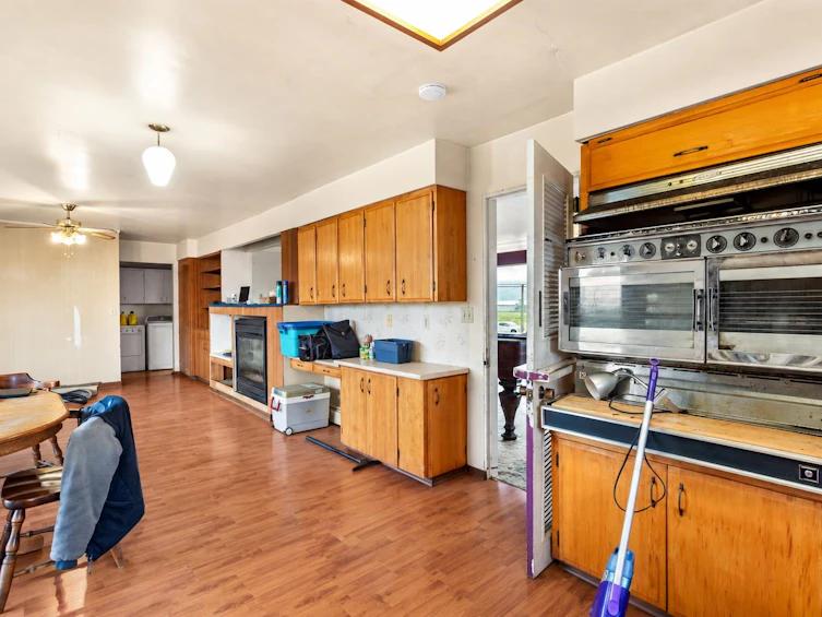 49615 Prairie Central Road, Chilliwack, BC, V2P 6H3 - 7