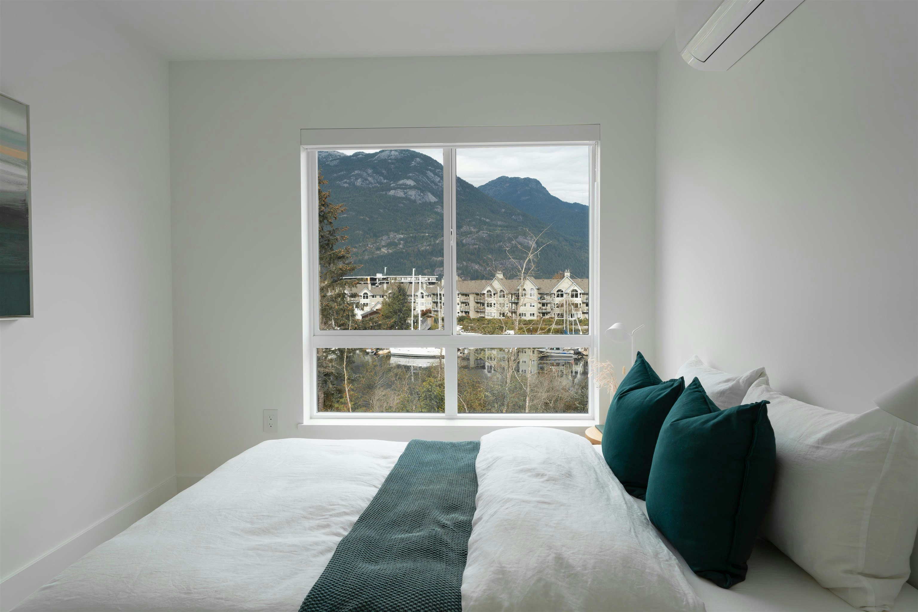38065 Helm Way, Squamish, BC, V8B 1A8 - 25