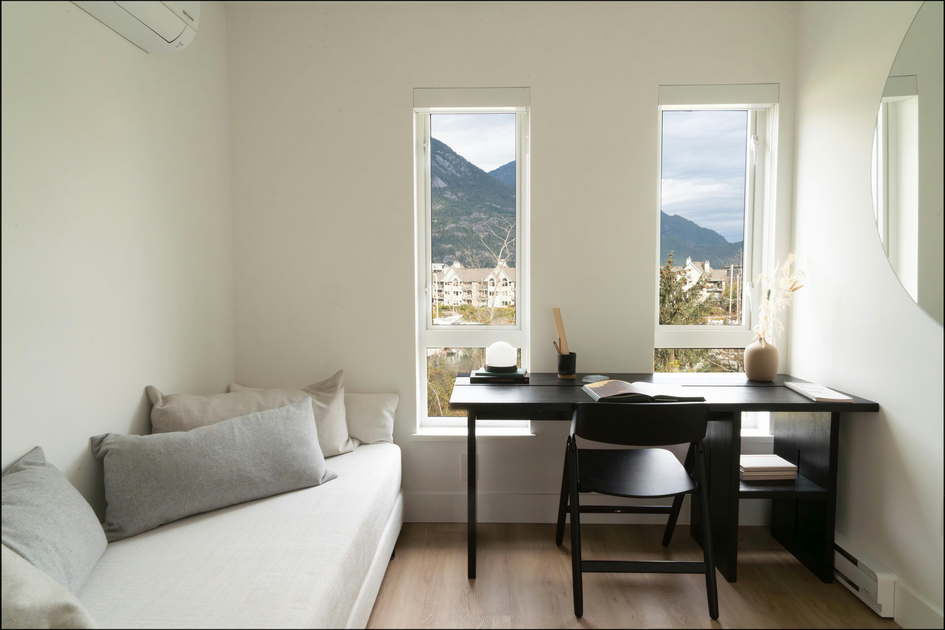 38065 Helm Way, Squamish, BC, V8B 1A8 - 23