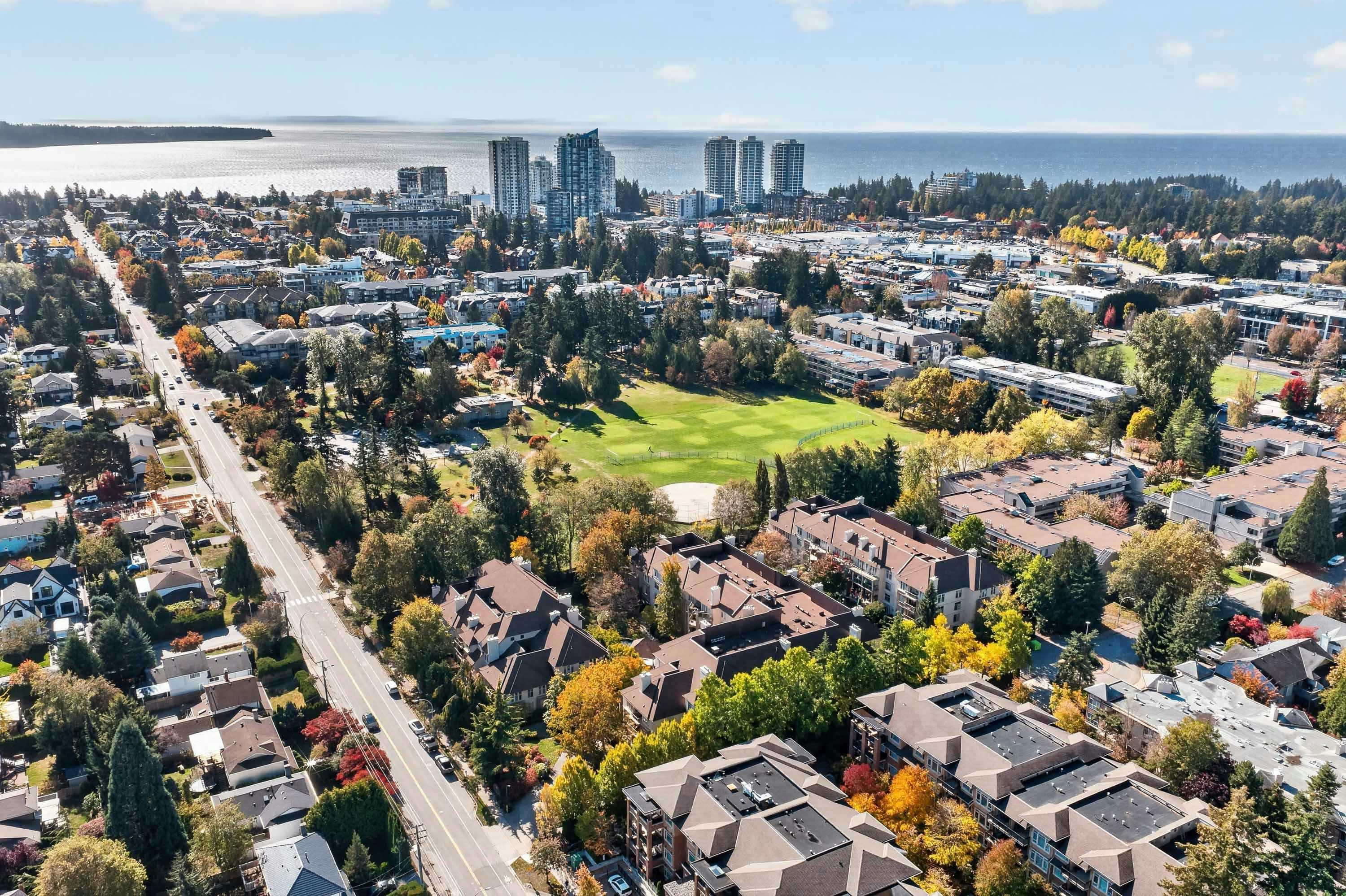 306-1929 154 Street, Surrey, BC, V4A 4S2