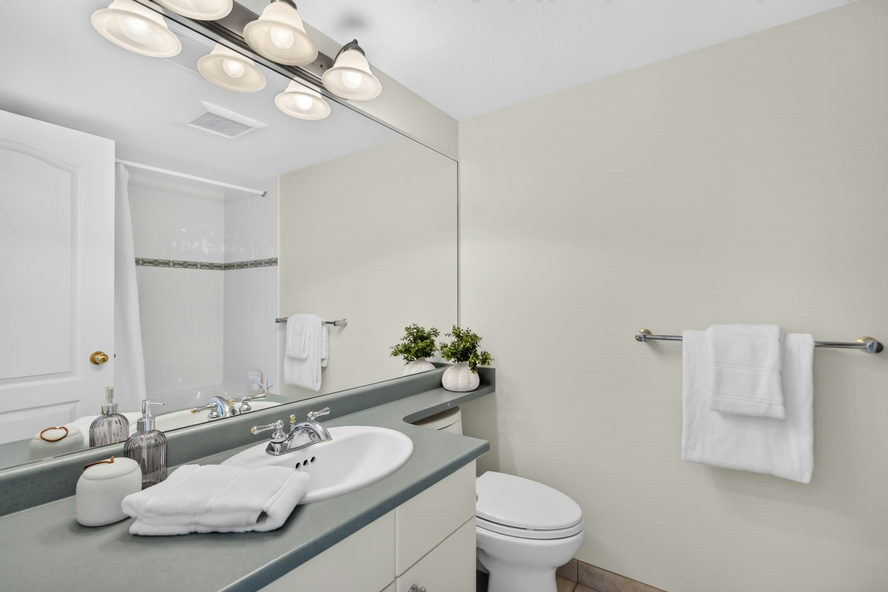 1703-1196 Pipeline Road, Coquitlam, BC, V3B 7Z6 - 9