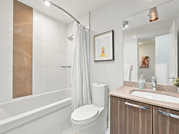 409-733 W 14th Street, North Vancouver, BC, V7M 0C6 - 25
