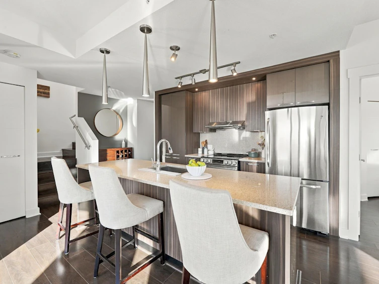 409-733 W 14th Street, North Vancouver, BC, V7M 0C6 - 7