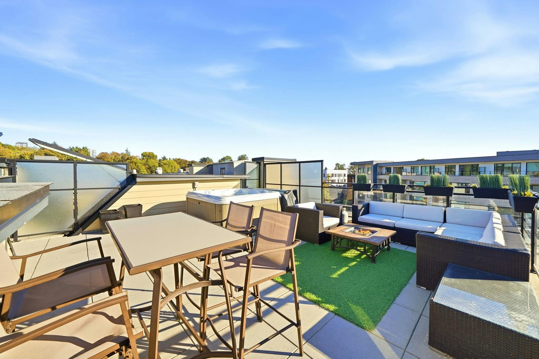 409-733 W 14th Street, North Vancouver, BC, V7M 0C6 - 28