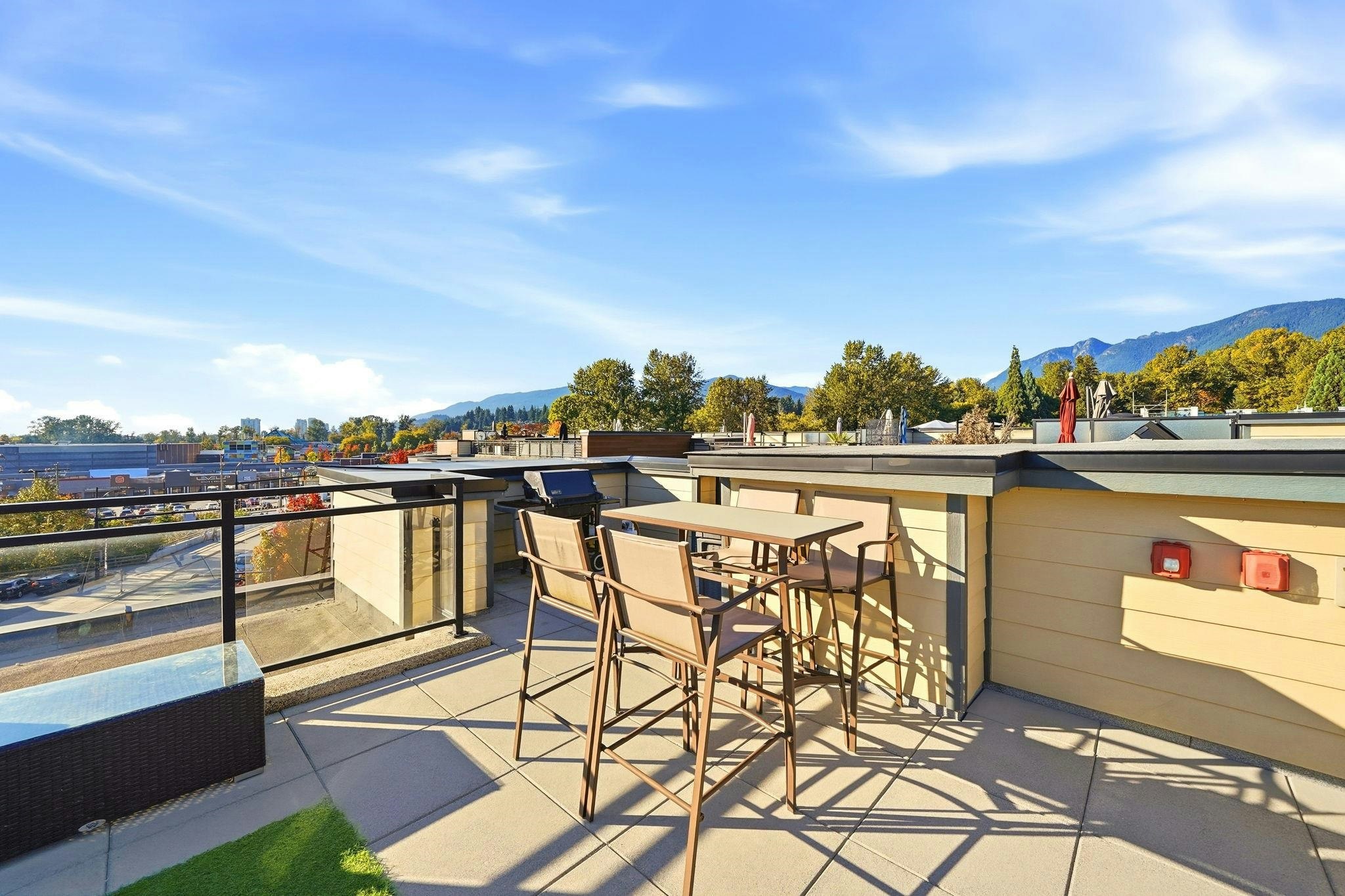 409-733 W 14th Street, North Vancouver, BC, V7M 0C6 - 27