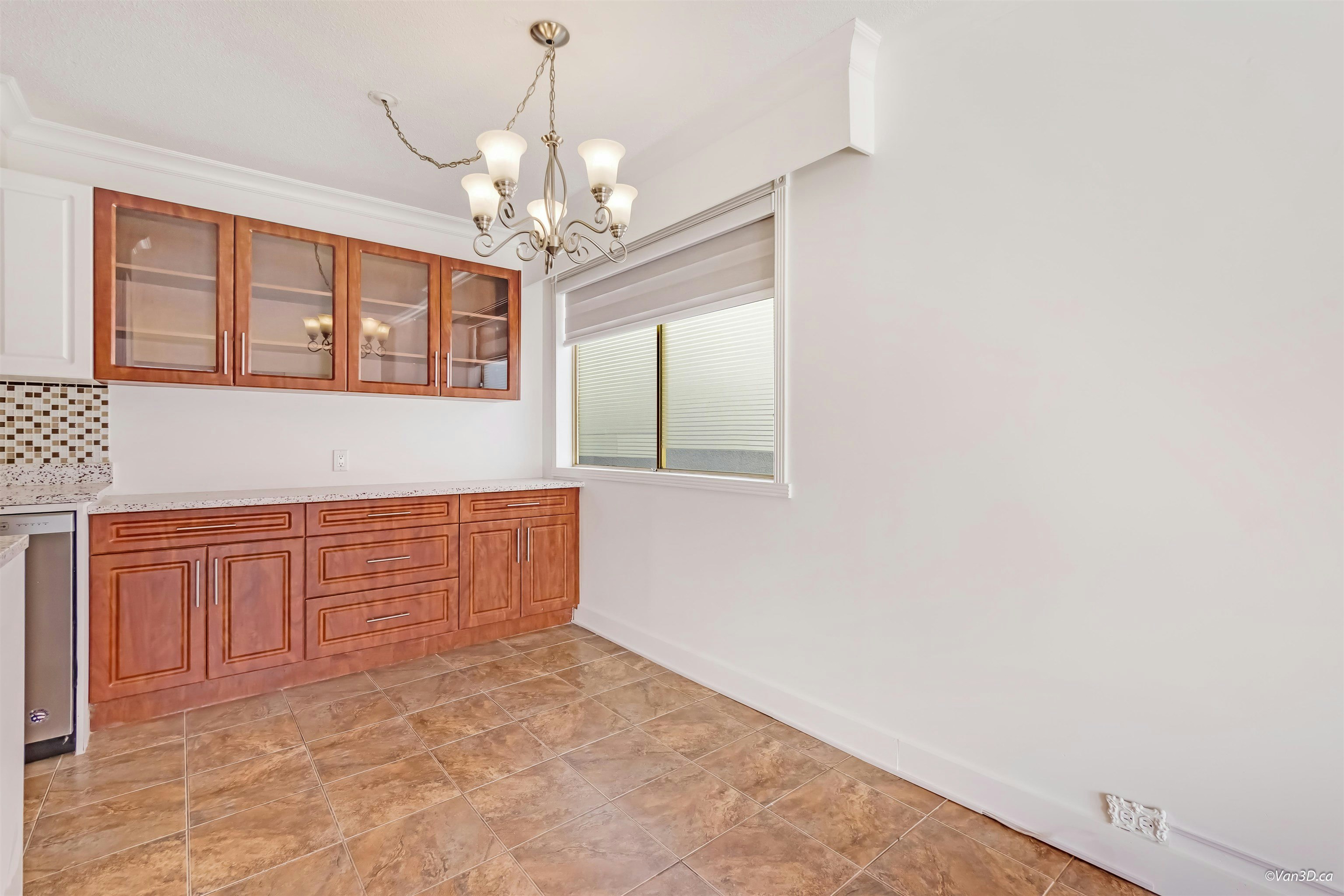 111-235 E 13th Street, North Vancouver, BC, V7L 2L6 - 6