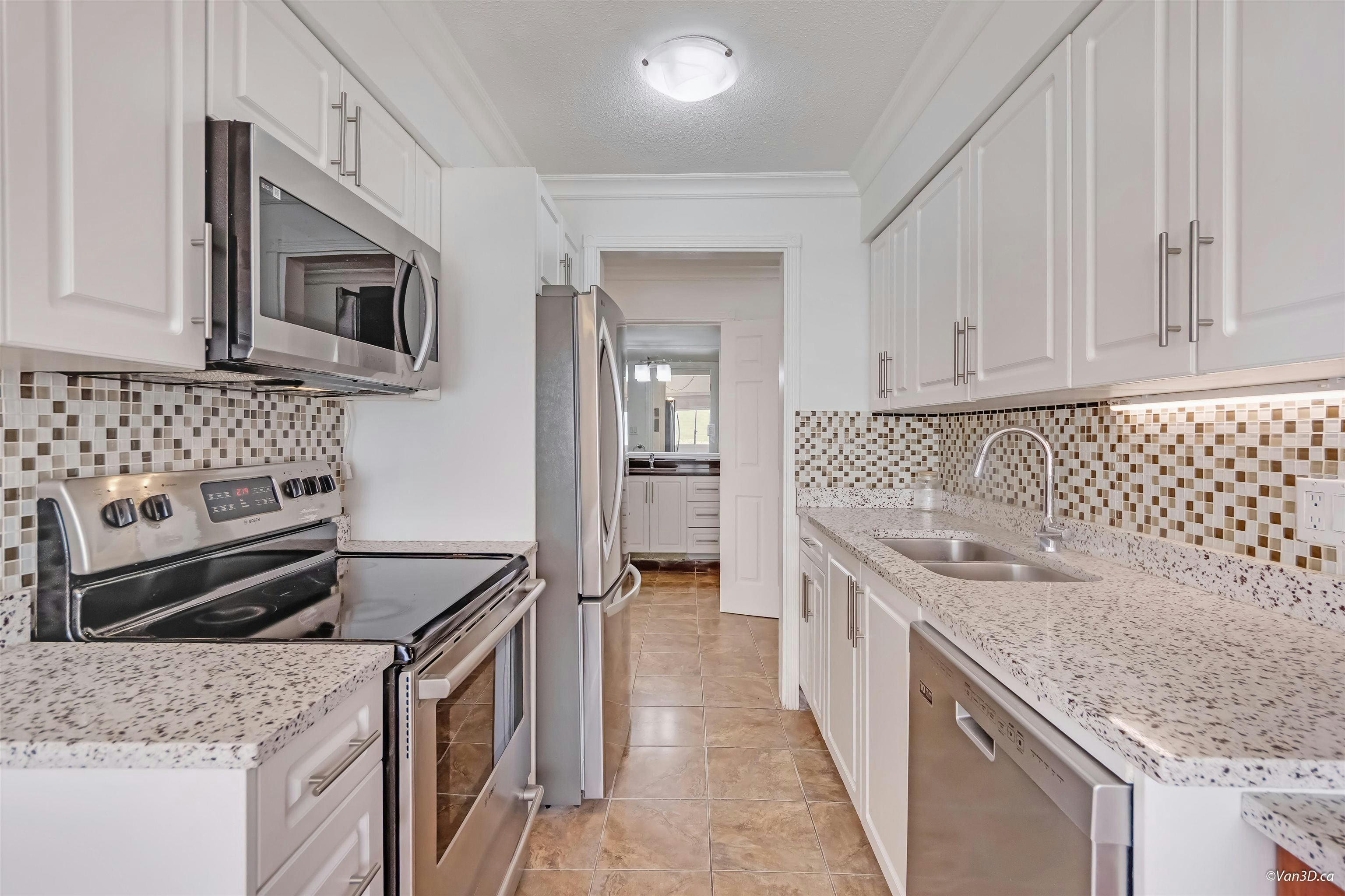 111-235 E 13th Street, North Vancouver, BC, V7L 2L6 - 5